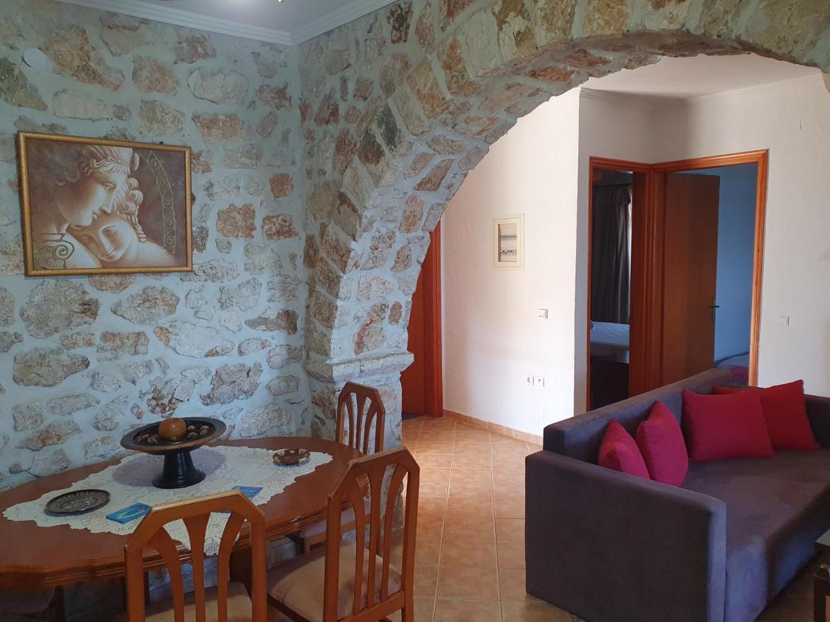 Nireas : Stone Villa Orthoniai Экстерьер фото