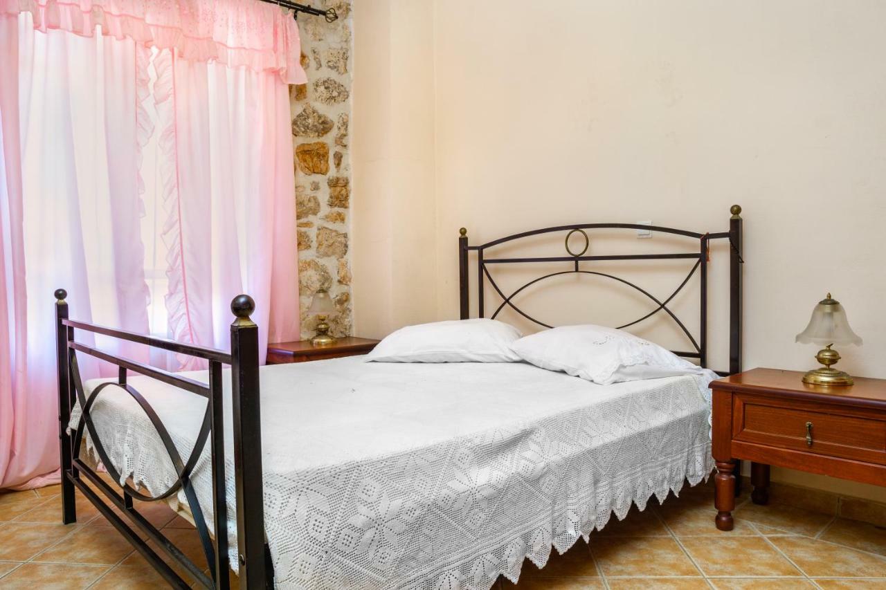 Nireas : Stone Villa Orthoniai Экстерьер фото